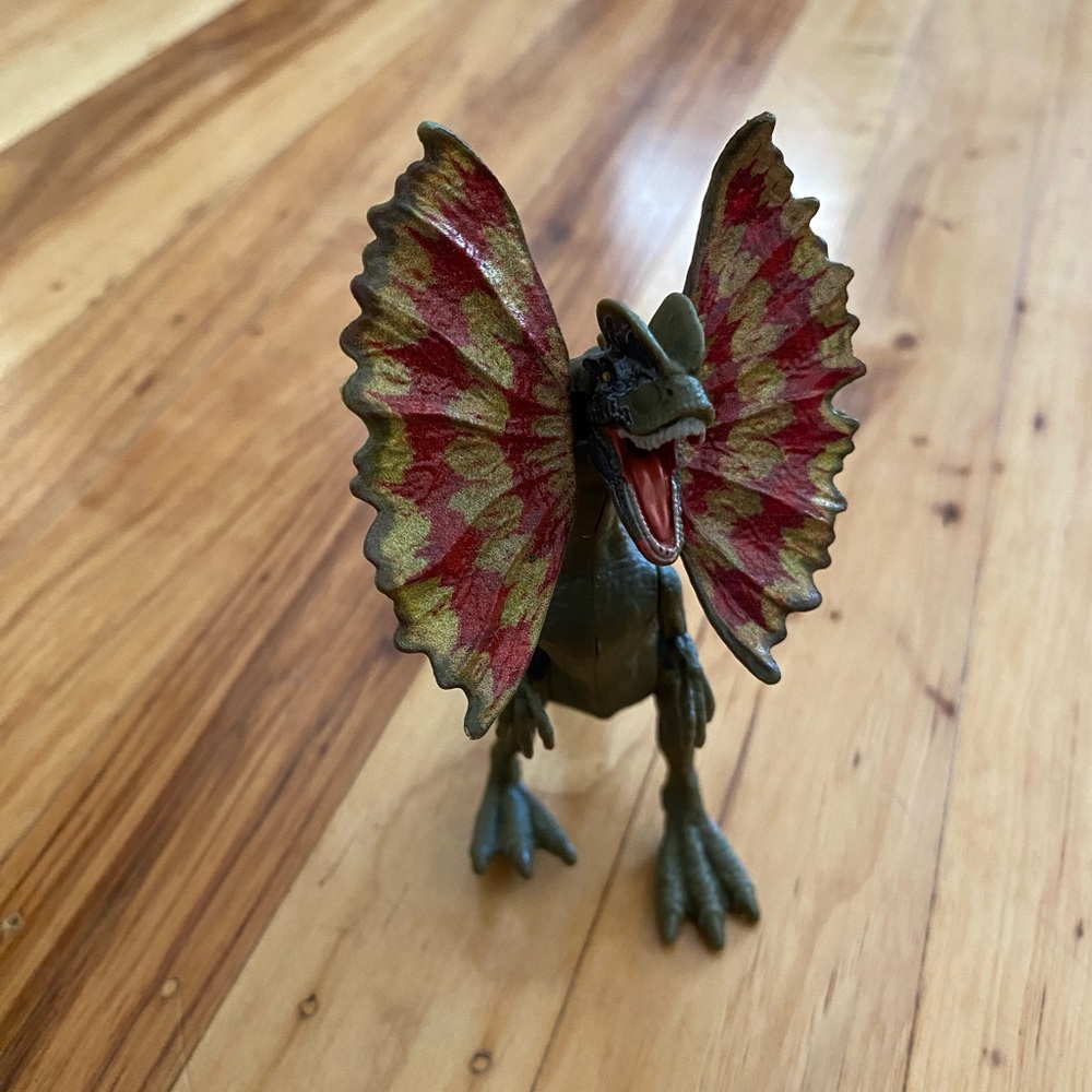 Jurassic World miniature Dilophosaurus